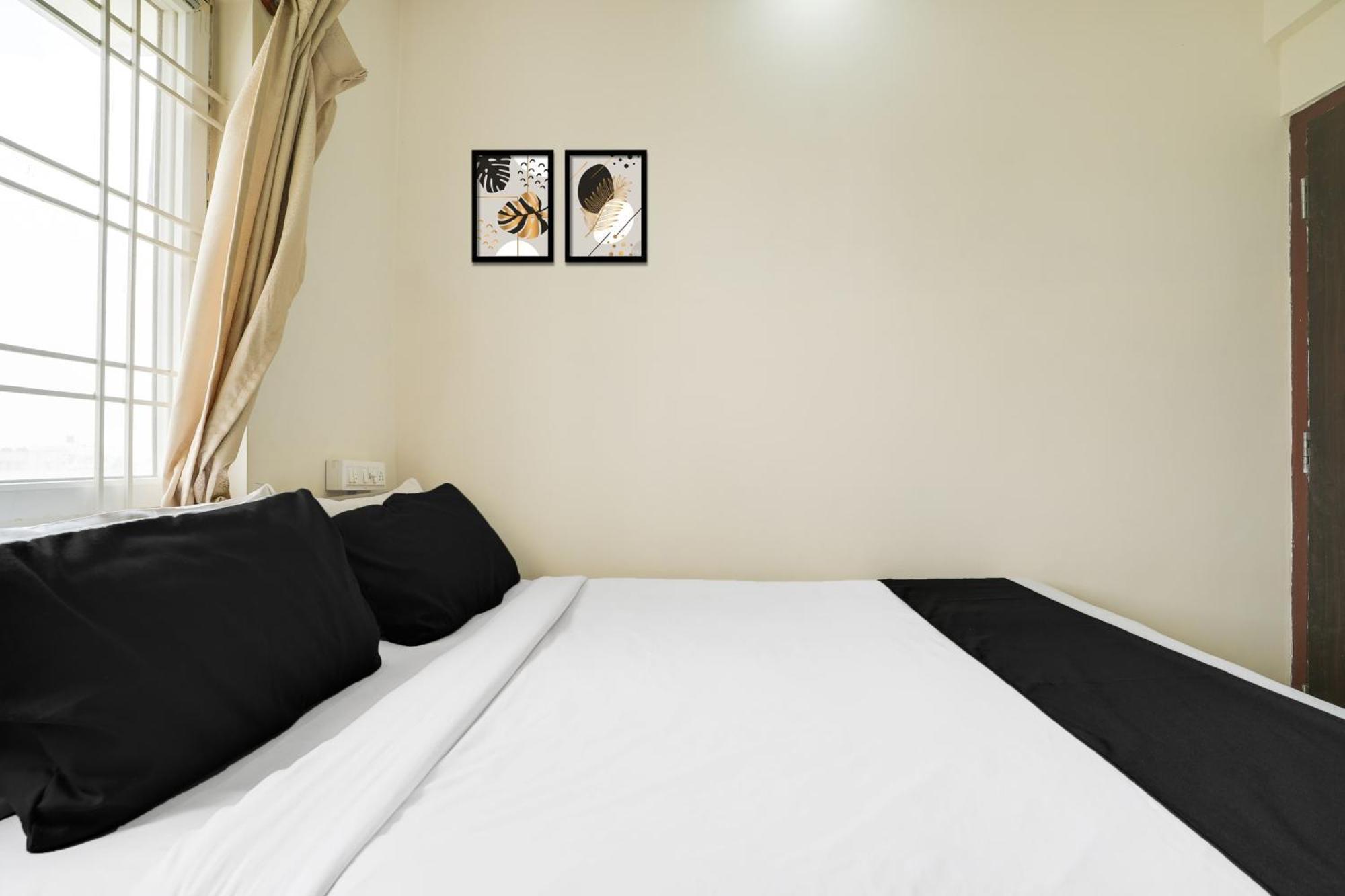 Super Hotel O Bangalore Near Reva Circle Formerly Cka Boarding Yelahanka ภายนอก รูปภาพ