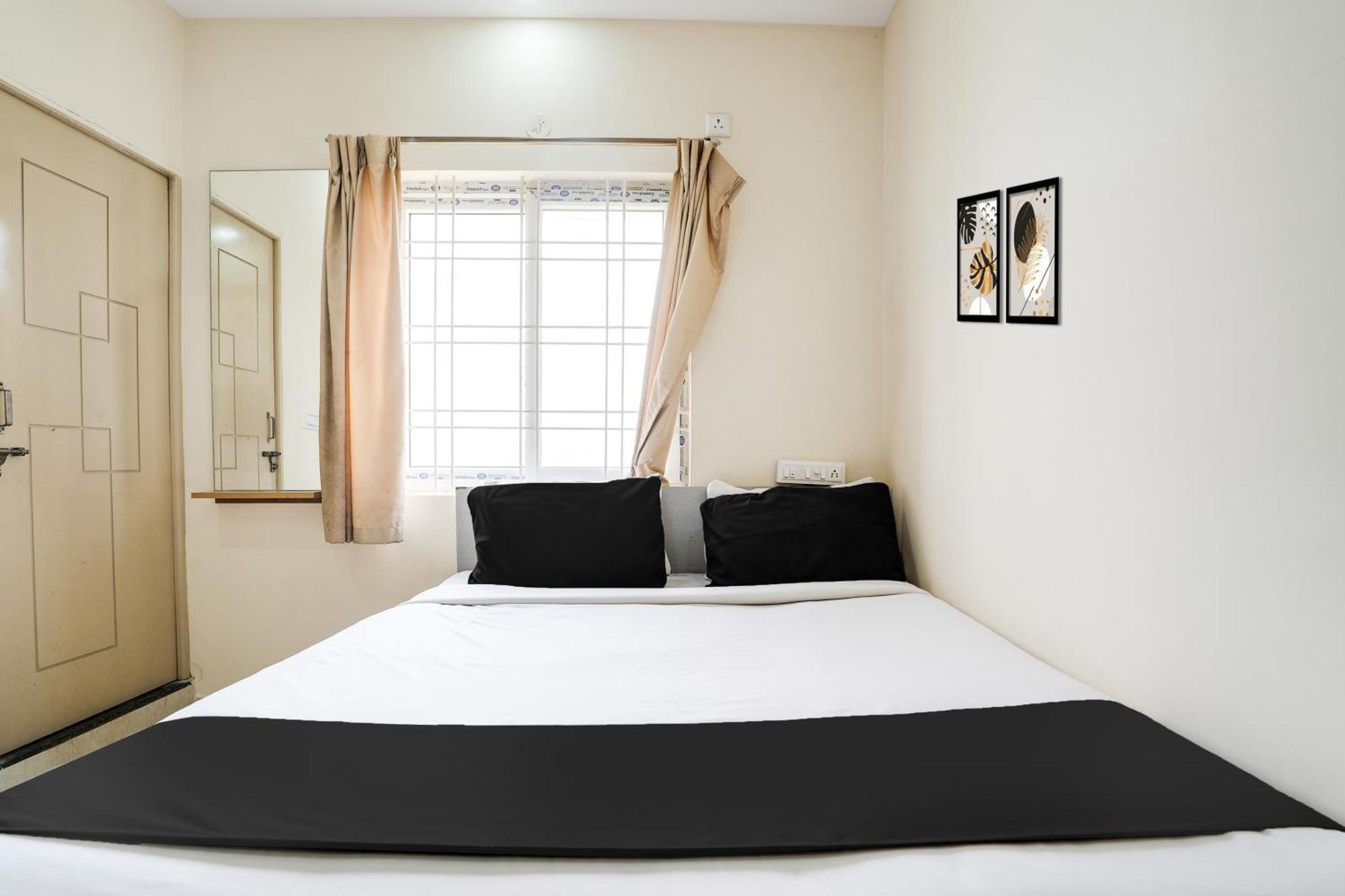Super Hotel O Bangalore Near Reva Circle Formerly Cka Boarding Yelahanka ภายนอก รูปภาพ