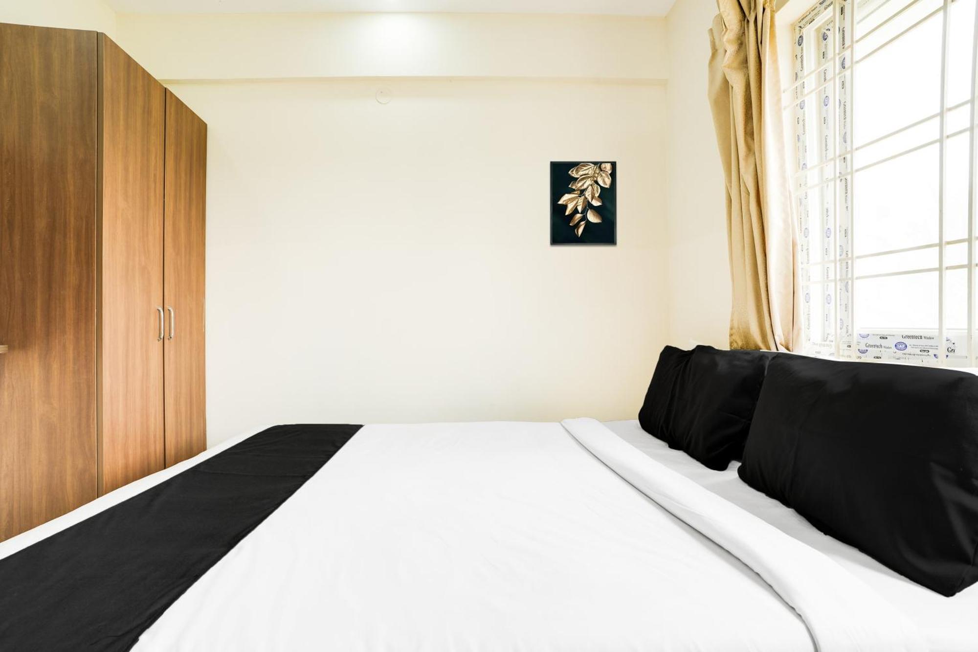 Super Hotel O Bangalore Near Reva Circle Formerly Cka Boarding Yelahanka ภายนอก รูปภาพ