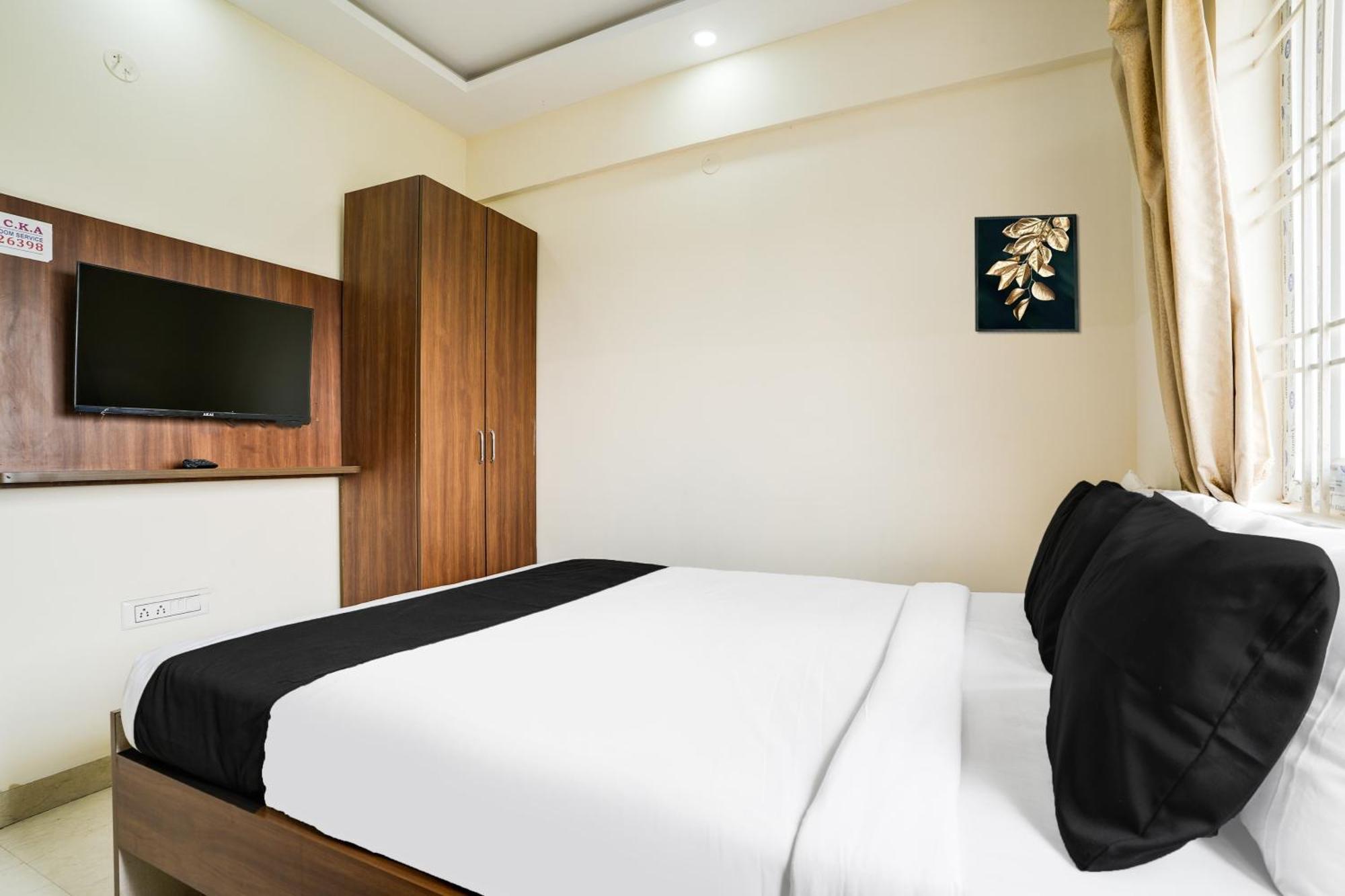 Super Hotel O Bangalore Near Reva Circle Formerly Cka Boarding Yelahanka ภายนอก รูปภาพ
